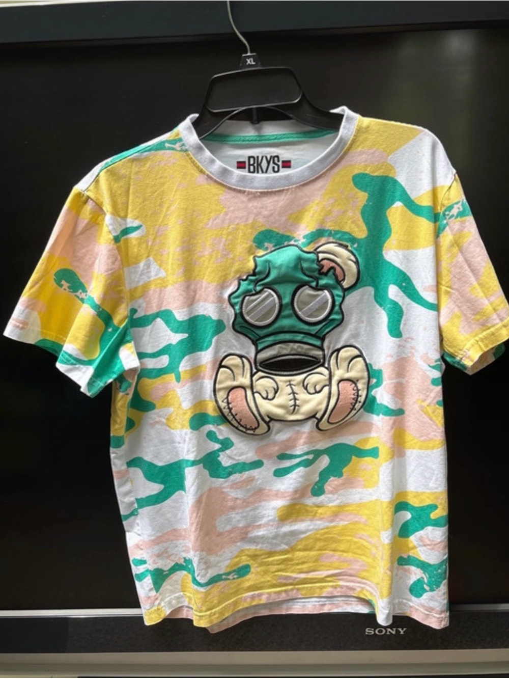 BKYS Men's Camouflage Graphic Tee Sz Med